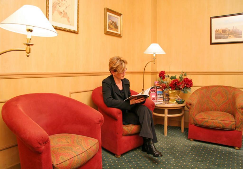 Hotel Le Lapin Blanc Paris Ngoại thất bức ảnh